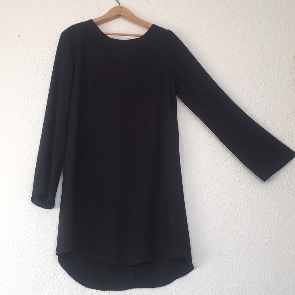 Elegant and funky backless fringed dress!